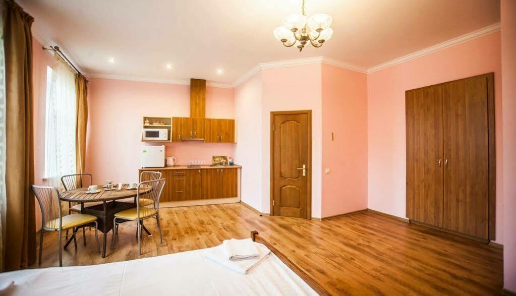 Apartamenti Dvinska Daugavpils Exterior foto